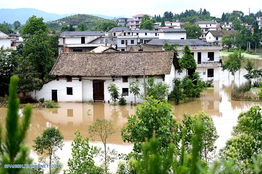 Tormentas dejan 22 muertos y 7 desaparecidos en China