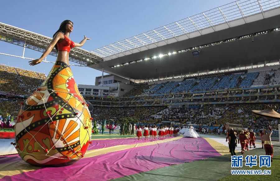 MUNDIAL 2014: Brindan espectáculo de música y color en acto inaugural