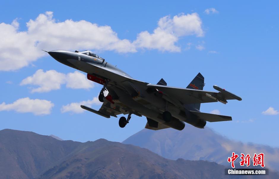 Entrenamientos de aviones de combate