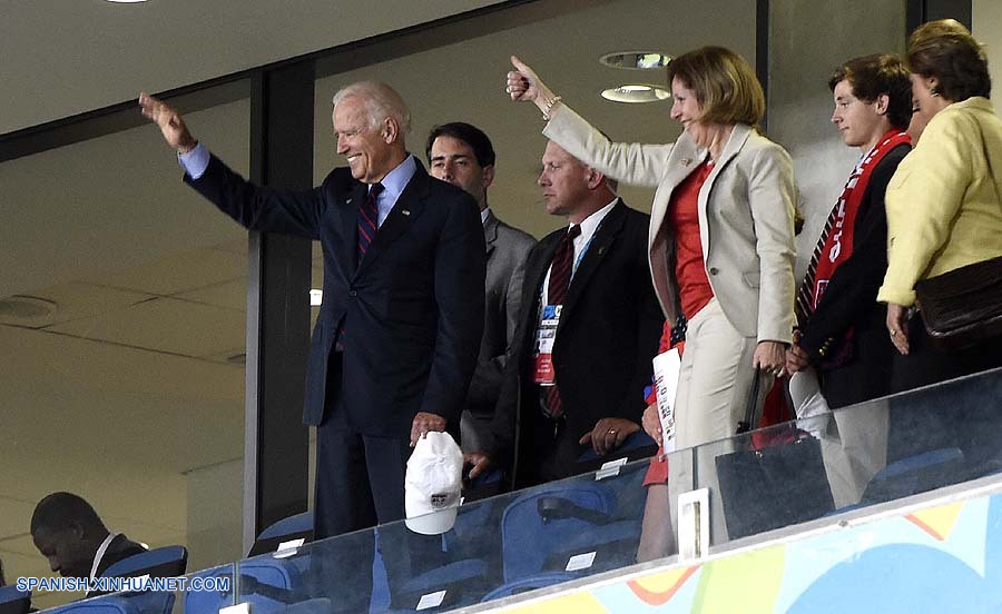 Biden transmite a Rousseff voluntad de Estados Unidos de una "mayor democracia" en Venezuela