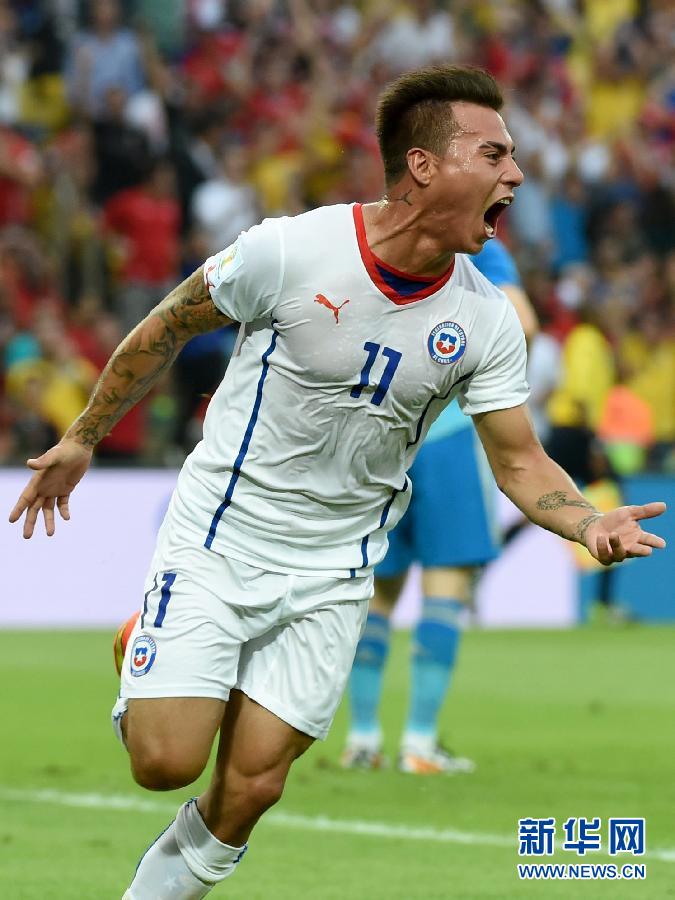 MUNDIAL 2014: Chile elimina a selección campeona con triunfo 2-0