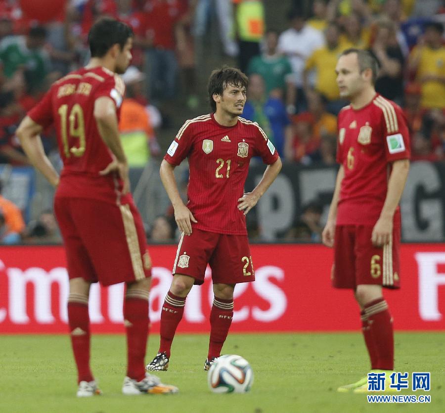 MUNDIAL 2014: Chile elimina a selección campeona con triunfo 2-0