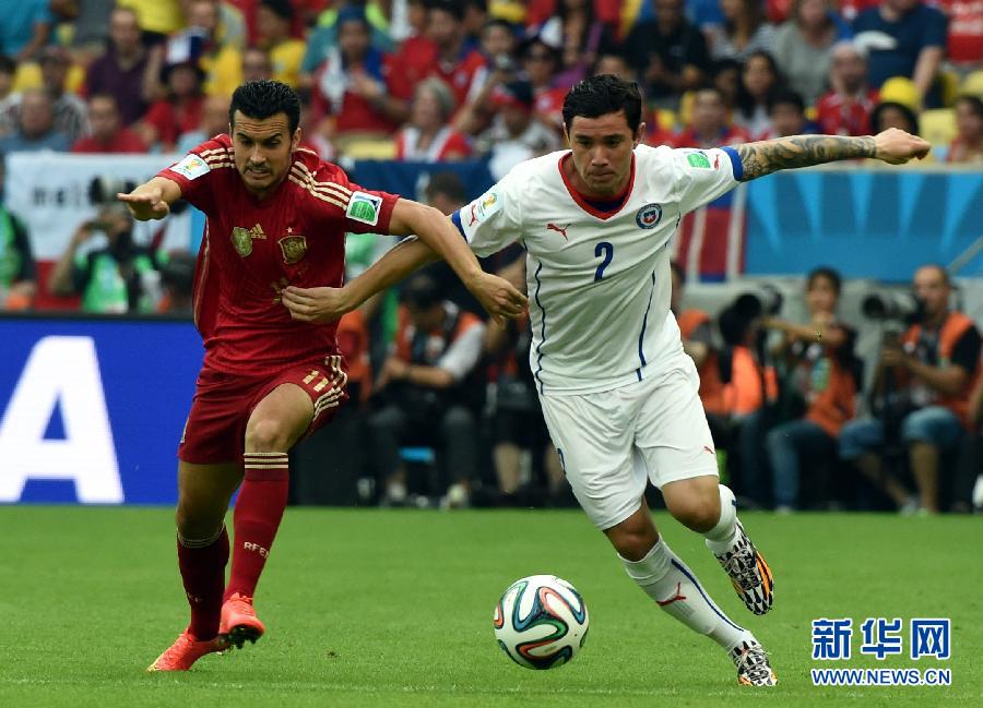 MUNDIAL 2014: Chile elimina a selección campeona con triunfo 2-0