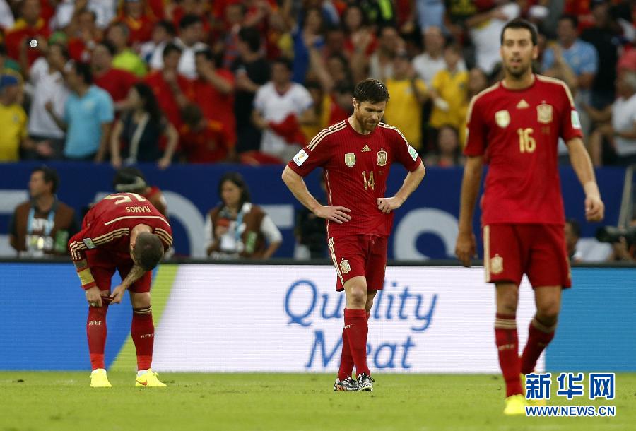 MUNDIAL 2014: Chile elimina a selección campeona con triunfo 2-0