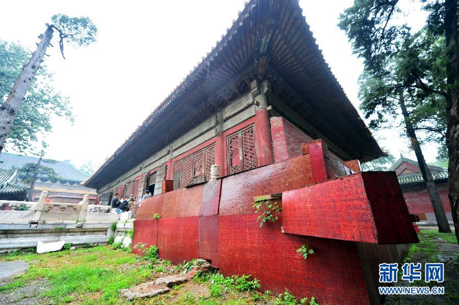 Restauración del Gran Palacio Alto y Misterioso que ha estado cubierto de polvo durante 60 a?os