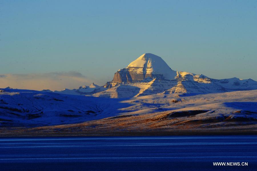 Hermoso paisaje del monte Kailash