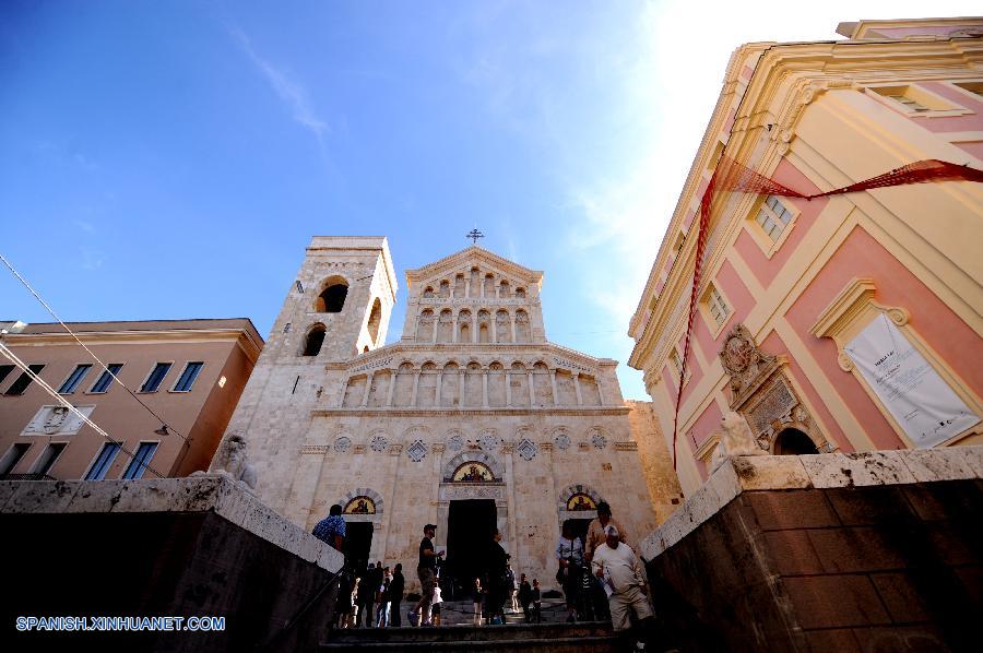 Bello paisaje de Cagliari, capital de la isla de Cerde?a de Italia