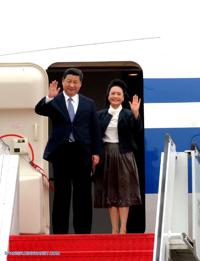 Presidente Xi llega a Macao para celebraciones del 15o aniversario de retorno de Macao a patria