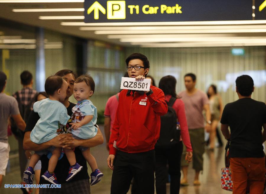 Avión de AirAsia estaba en región de información de vuelo de Indonesia cuando perdió contacto, según autoridad de Singapur