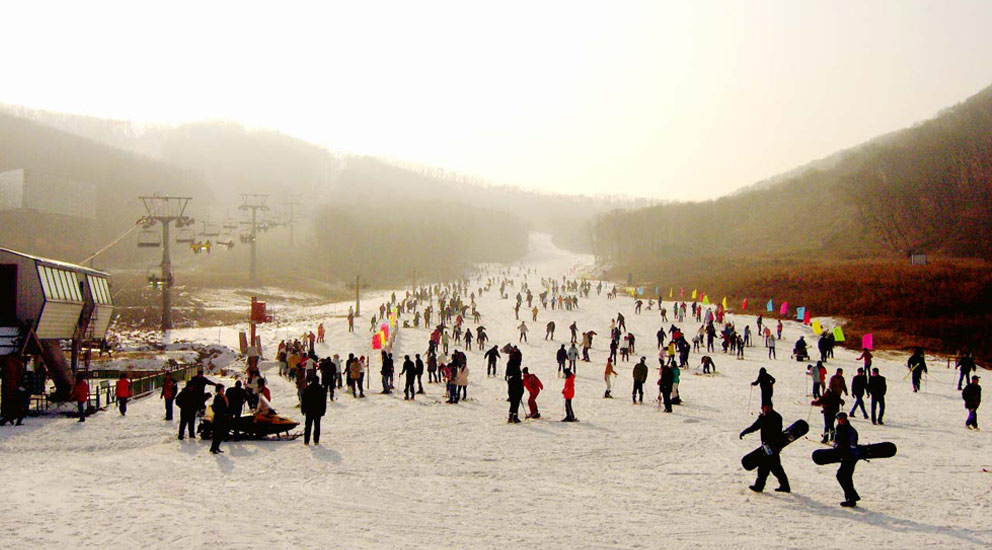 Complejo Turístico Internacional de Taibai recibe el premio “10 mejores resorts turísticos de China 2014”