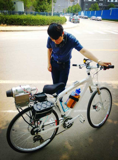 Primer coche electrónico de dos ruedas en China 2