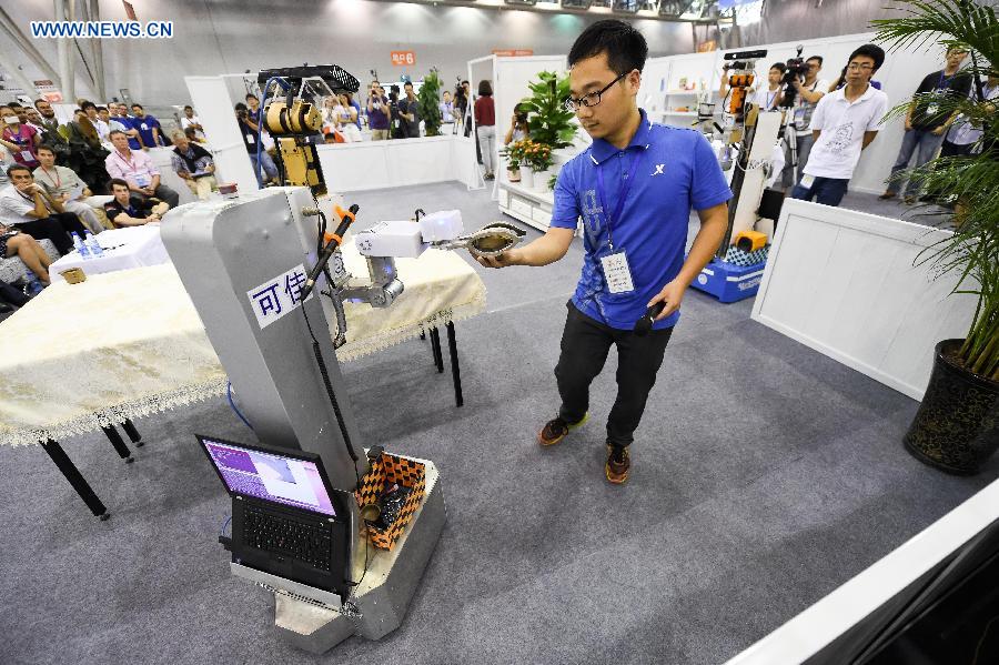 El robot 'Kejia' actuá en la XIX Robocup en China