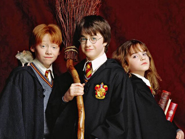 En su cumplea?os, Harry Potter sigue haciendo magia en China