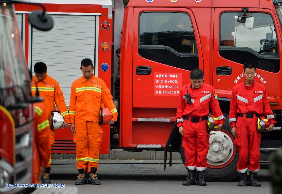 Celebrada ceremonia de duelo por fallecidos en explosión de Tianjin