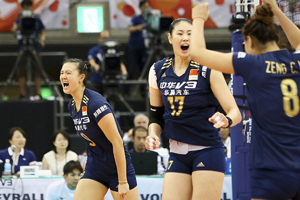 Reciben al equipo de voleibol femenino con todos los honores