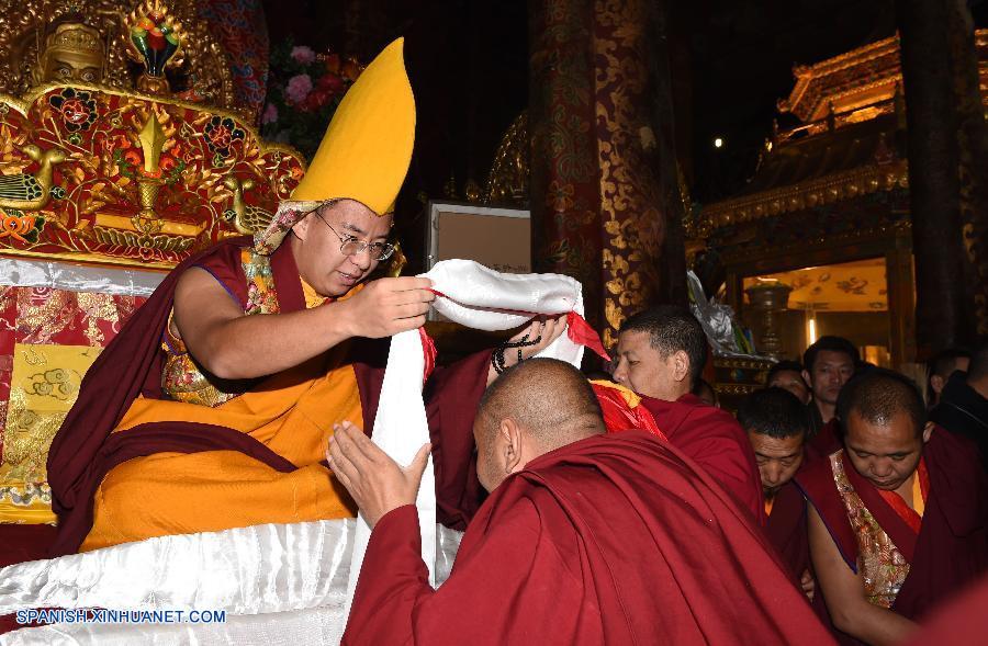 Panchen Lama visita templo de Jokhang en Tíbet