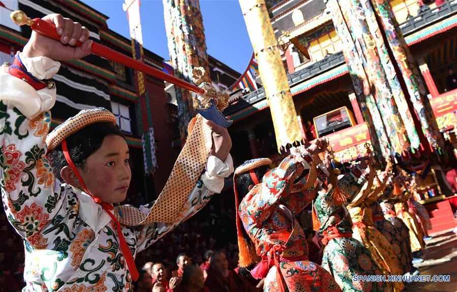 Tíbet conmemora el 20 aniversario de la entronización de Panchen Lama