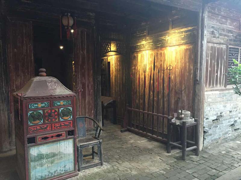 Periodistas extranjeros visitan el Museo Provincial de Jiangxi y la aldea Yanfang de Ji′an