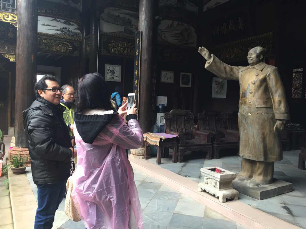 Periodistas extranjeros visitan el Parque de la Cultura Luling y el Museo de Ji′an