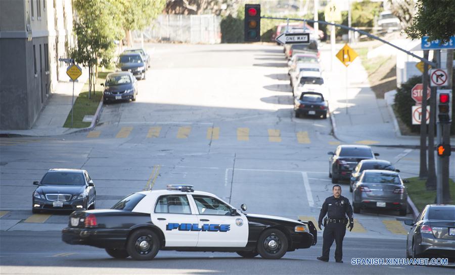 Cierran alrededor de 900 escuelas en Los Angeles por amenaza de bomba