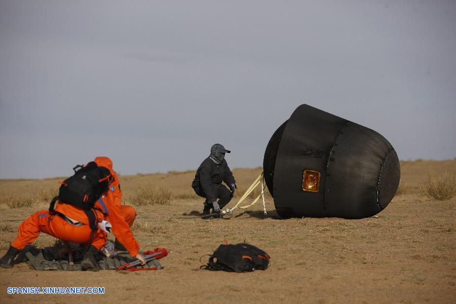 Cápsula de reentrada de satélite de microgravedad SJ-10 aterriza en norte de China