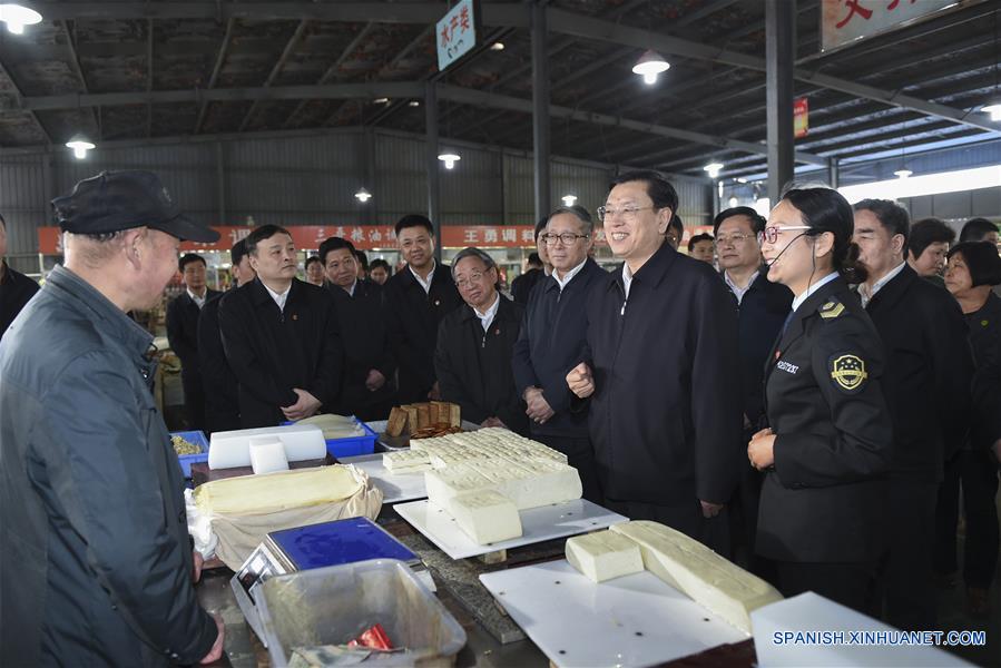 El máximo legislador de China, Zhang Dejiang,hizo las declaraciones durante una gira de inspección de aplicación de la ley de cuatro días en la provincia de Hubei, centro de China.(Xinhua/Xie Chihuan)