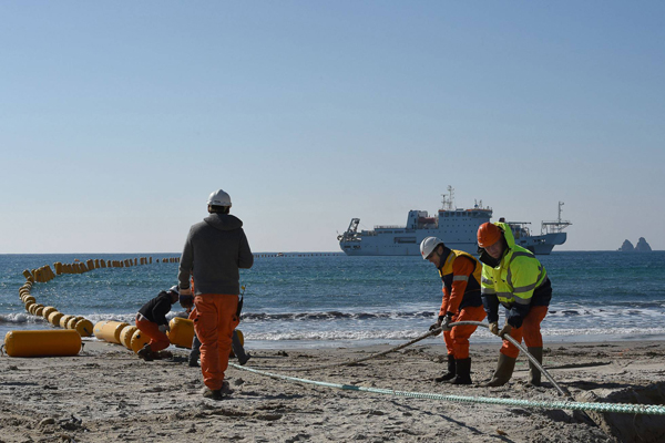 Telefónica operará un cable submarino de Facebook y Microsoft que unirá Espa?a con EE.UU.