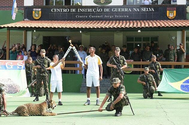 Matan a tiros al jaguar que acompa?aba a la antorcha olímpica en Brasil