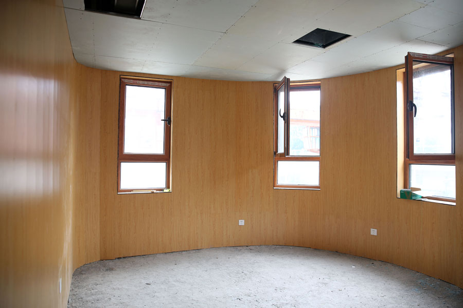 Vista interior de la primera casa construida con impresión 3D en el distrito Tongzhou de Beijing, el 1 de julio de 2016. 