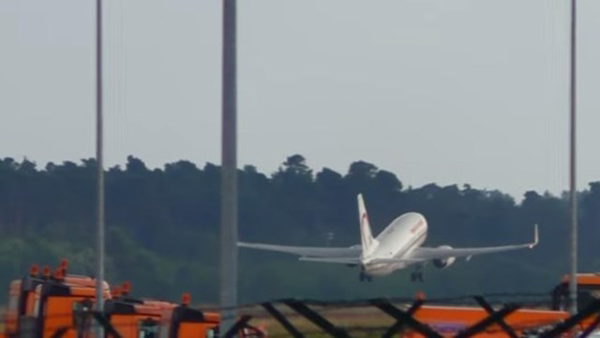 Un avión logra despegar de Frankfurt en el último minuto