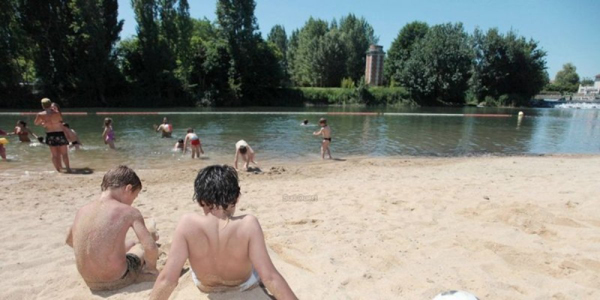 Una mujer francesa sufre una brutal agresión por hacer ?topless? en la playa