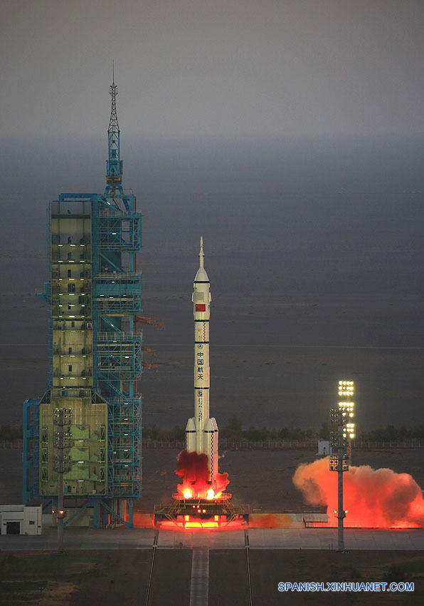 Despega nave espacial tripulada Shenzhou-11