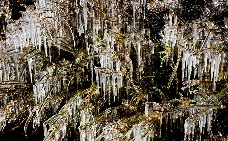 Provincia de Gansu amanece con témpanos de hielo