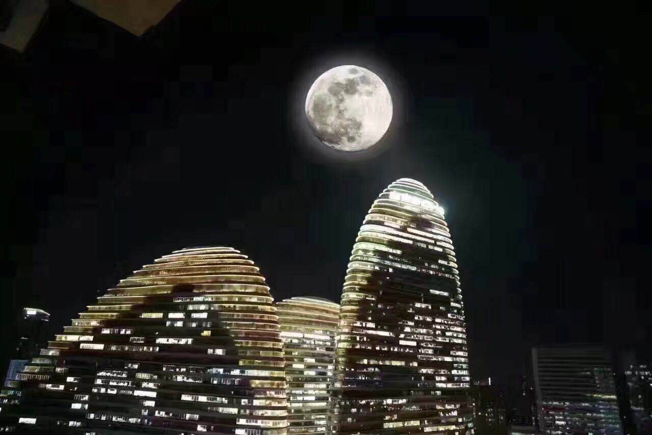 "Súper luna" se ve en toda China