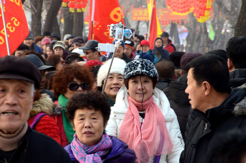 Pueblo en Línea convoca una excursión de 100 mil internautas en 40 ciudades para celebrar el A?o Nuevo y su XX aniversario------la ciudad de Fushun,en la provincia de Liaoning