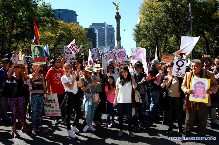 Mexicanas replican "Marcha de las Mujeres" contra Trump con dos protestas en el país