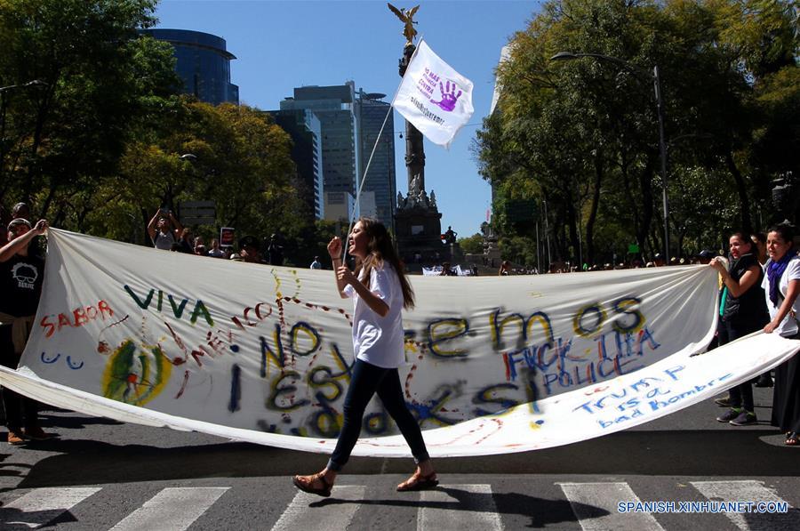 Mexicanas replican "Marcha de las Mujeres" contra Trump con dos protestas en el país