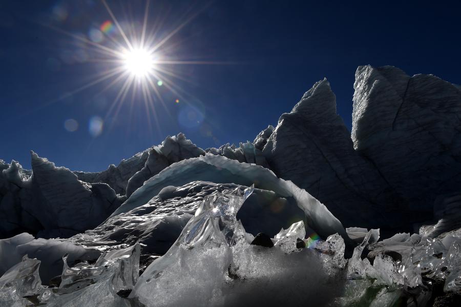 La belleza del glaciar Gangbu en el Tibet