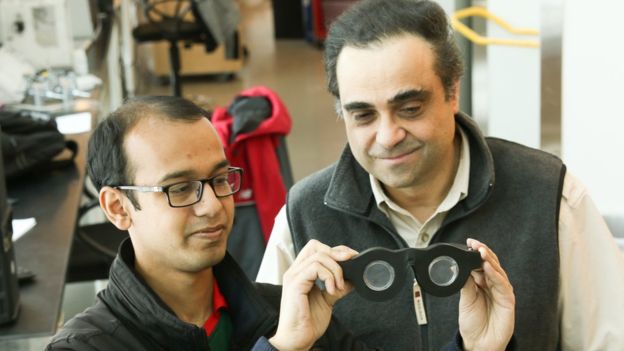 Un argentino crea gafas sin cristales que se adaptan a casi cualquier problema