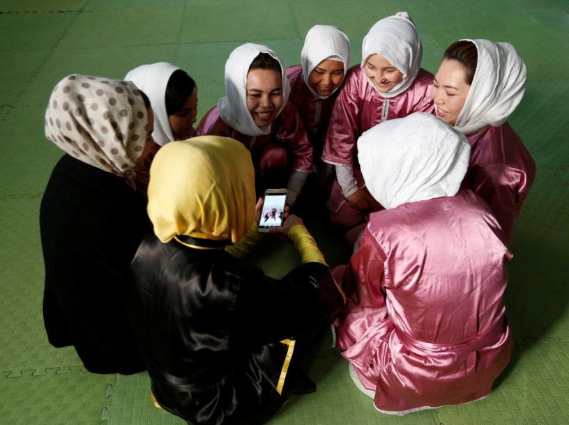 Mujeres afganas entrenan artes marciales chinas en Kabul