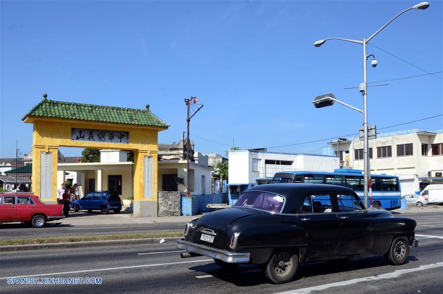 Miembros de comunidad china en Cuba participan en celebraciones del Festival de Qingming