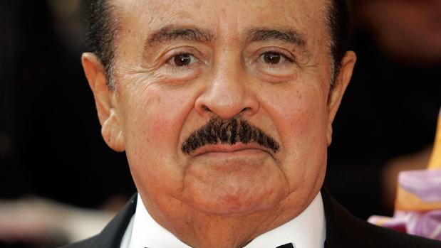 Muere Adnan Khashoggi, uno de los hombres más ricos del mundo