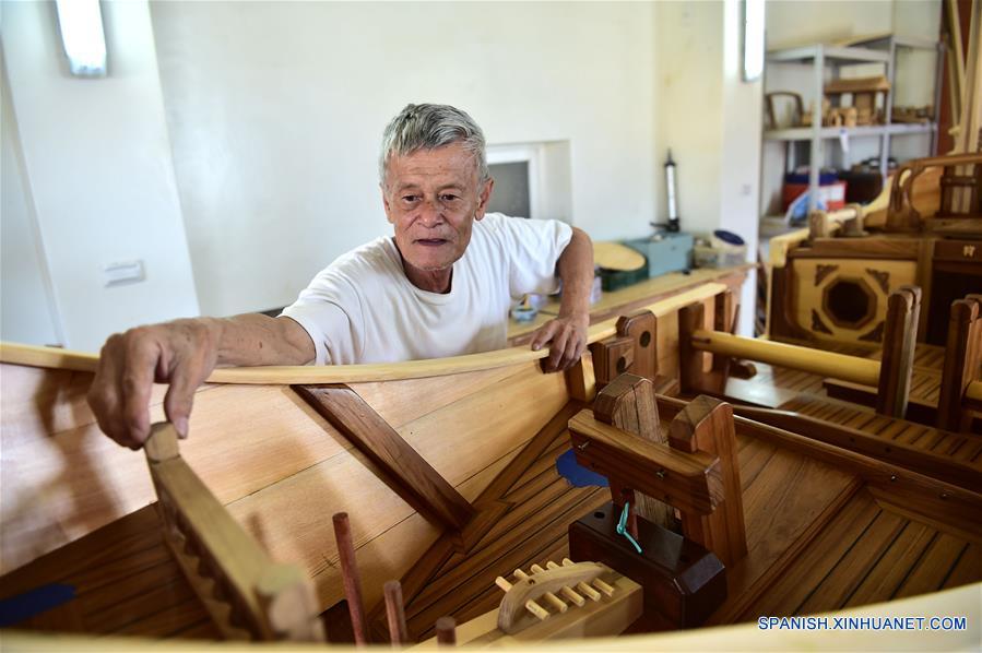 Artesanía de fabricación de botes antiguos