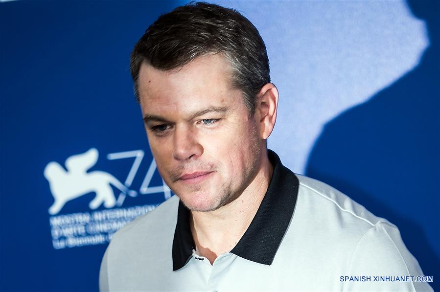 El actor Matt Damon posa durante la sesión fotográfica de la película "Suburbicon" en competencia en el 74 Festival de Cine de Venecia, en Venecia, Italia, el 2 de septiembre de 2017. (Xinhua/Jin Yu) 