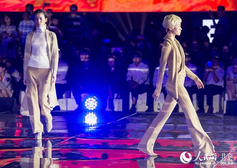 Semana de la Moda Beijing 2017 enciende la pasión por el arte del vestir