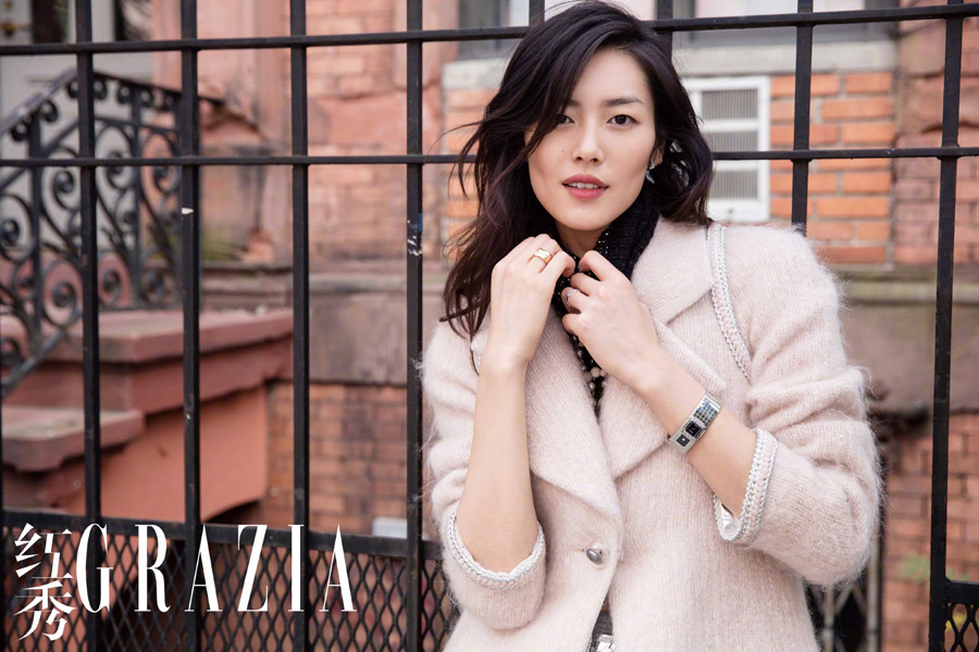 La modelo LiuWen posa para la revista de moda Grazia