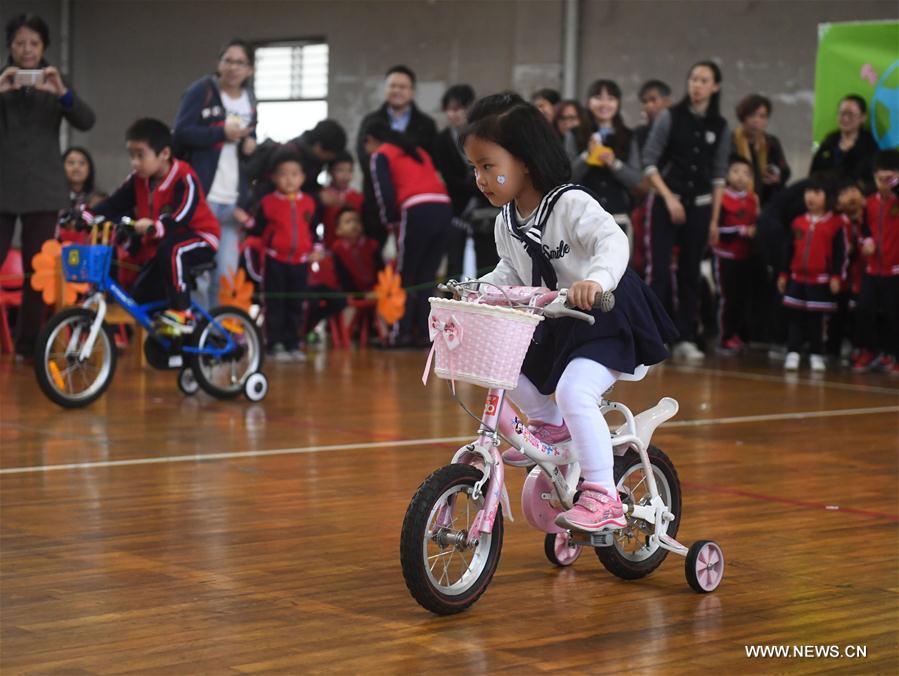 Organizan actividad deportiva en Zhejiang para mejorar la fuerza física de los ni?os