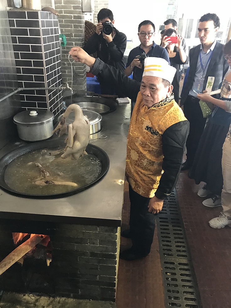 Wanning, broche de oro del viaje gastronómico de periodistas extranjeros a Hainan