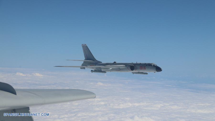 Fuerza aérea china realiza ejercicio de patrulla