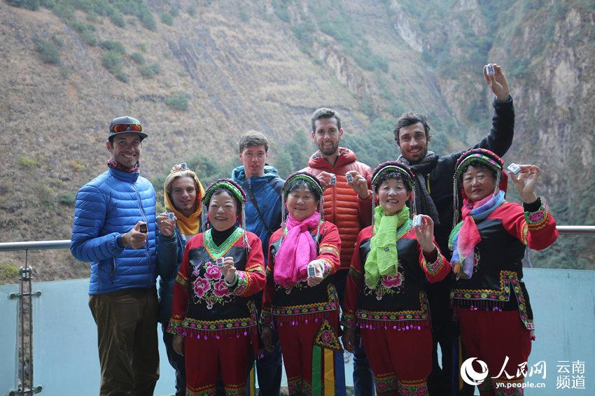 Extranjeros derrotan a chinos en una competición de mahjong